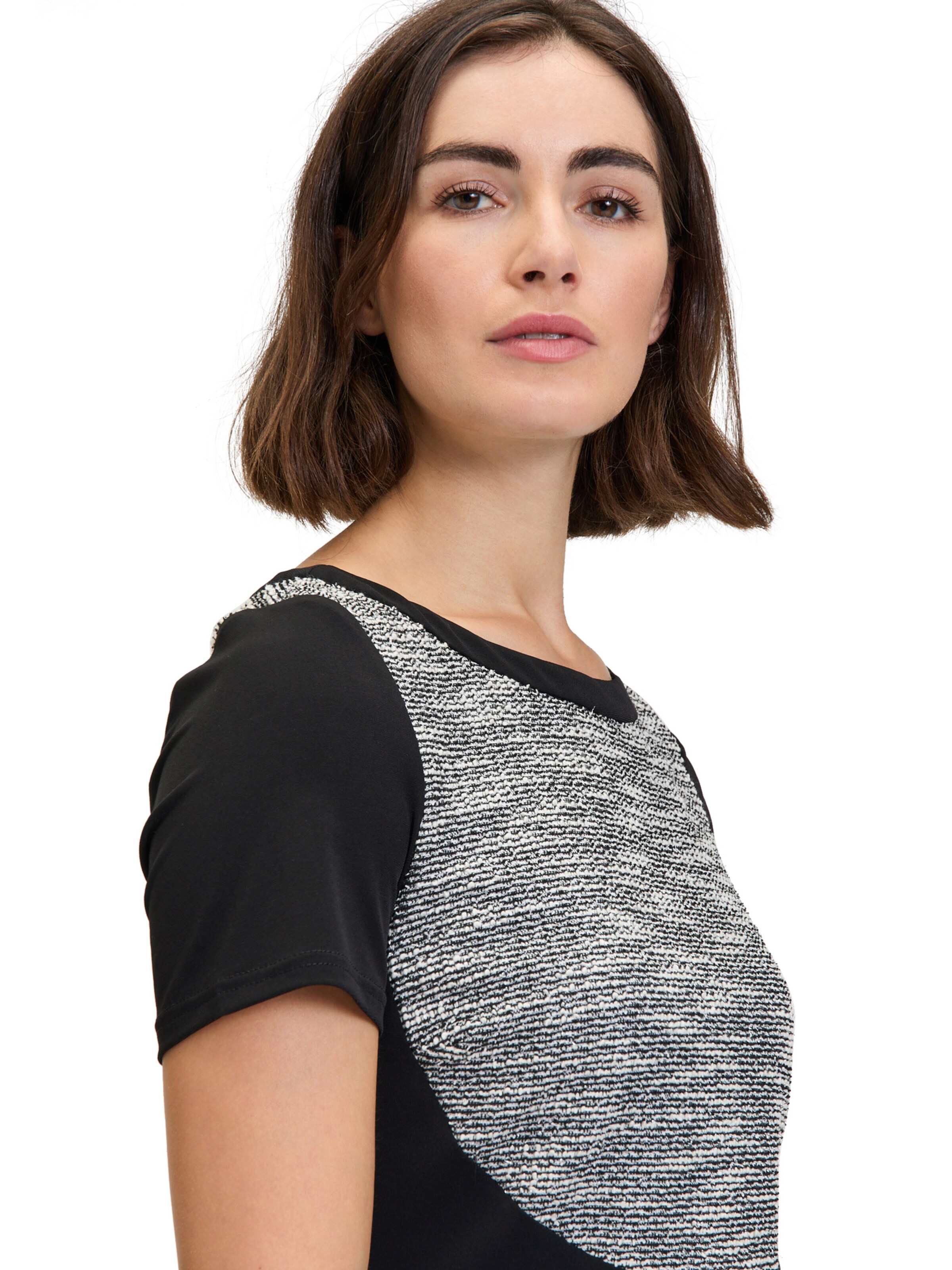 Abito da cocktail di Vera Mont in grigio