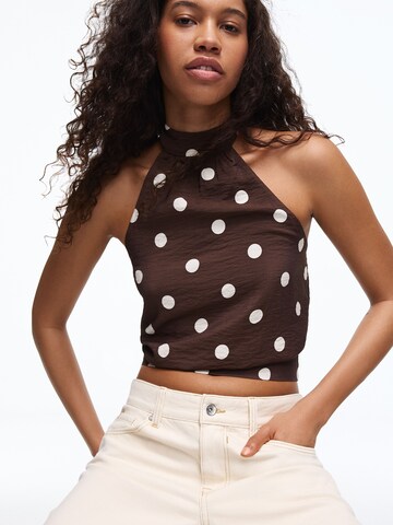 Top di Bershka in marrone: frontale