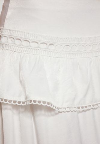 IZIA Skirt in White