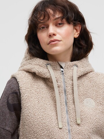 Soccx Vest in Brown