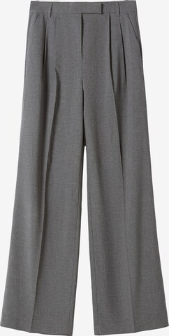 Bershka Regular Pleat-front trousers in Grey: front