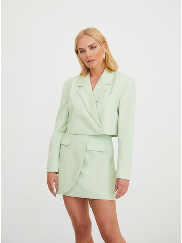 ABOUT YOU x Iconic by Tatiana Kucharova Blazer 'Carola' in Green: front