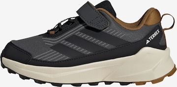 ADIDAS TERREX - Sapato baixo 'Trailmaker 2' em cinzento: frente