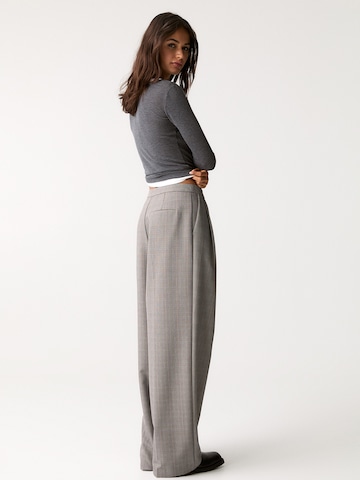 Pull&Bear Wide leg Bandplooibroek in Grijs