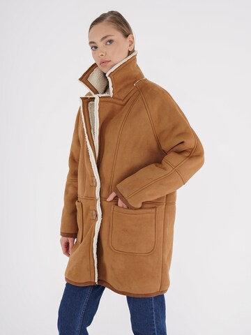 Manteau d’hiver FRESHLIONS en marron