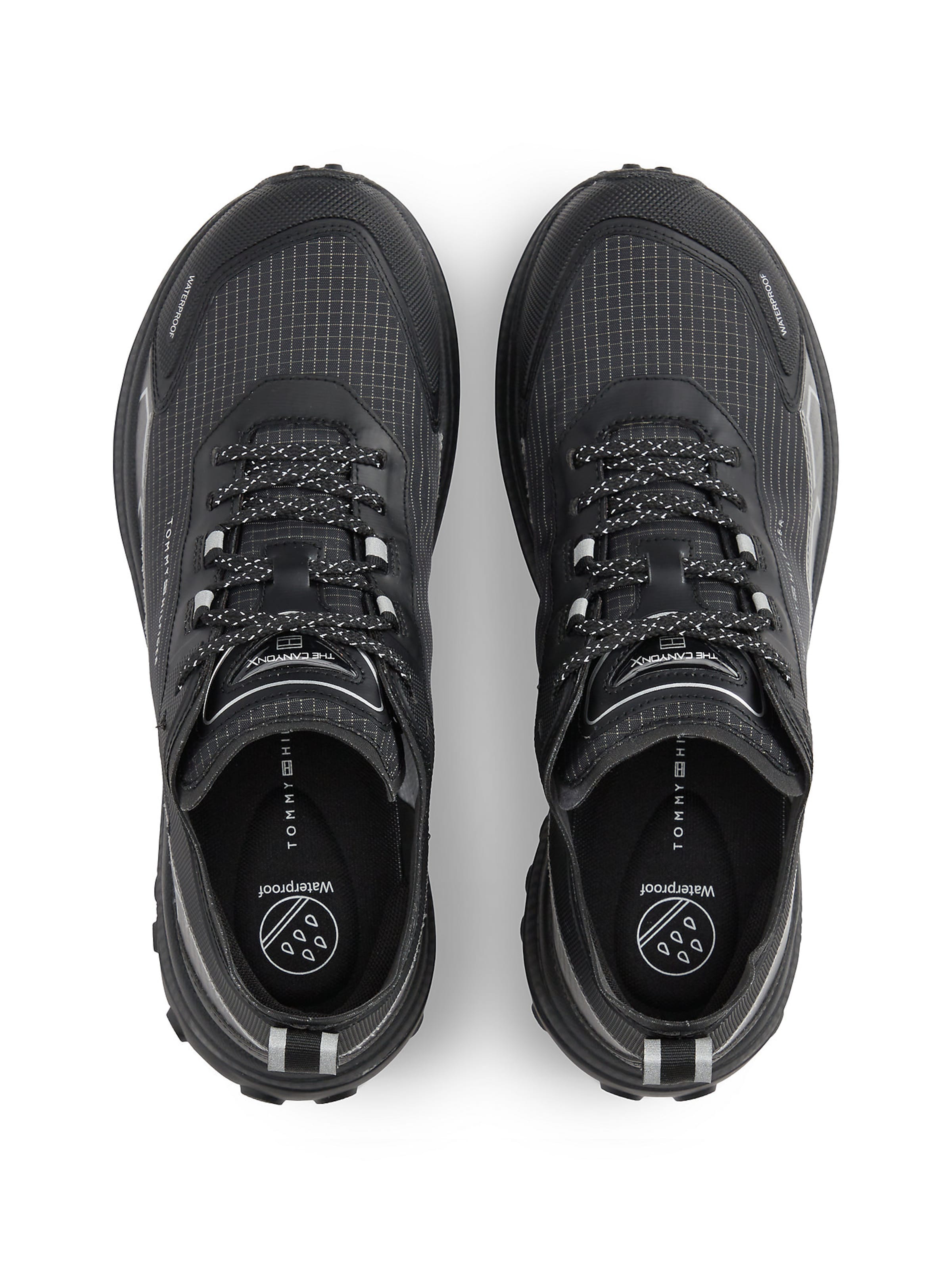 TOMMY HILFIGER Sneaker in Schwarz