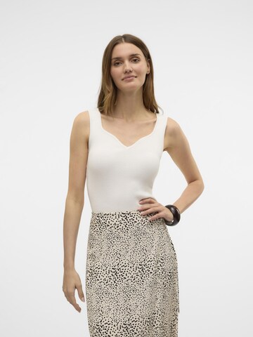 VERO MODA Knitted top 'VMWILLOW' in White