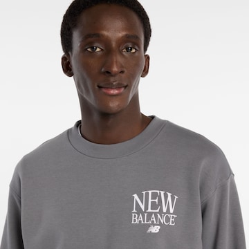 new balance Shirt 'Reimagined Fleece Crew' in Grijs