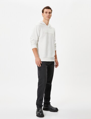 Koton Sweatshirt in White