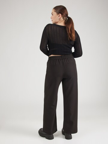 EVOKED Wide leg Chino 'VIIVY' in Zwart