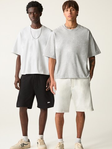 Largi Pantaloni de la Pull&Bear pe negru