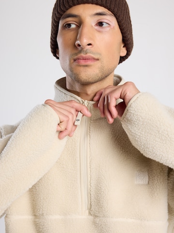 America Today Sweater in Beige