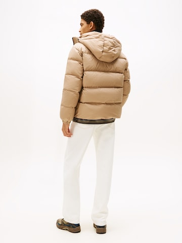 Tommy Jeans Зимняя куртка 'ESSENTIAL' в Серый