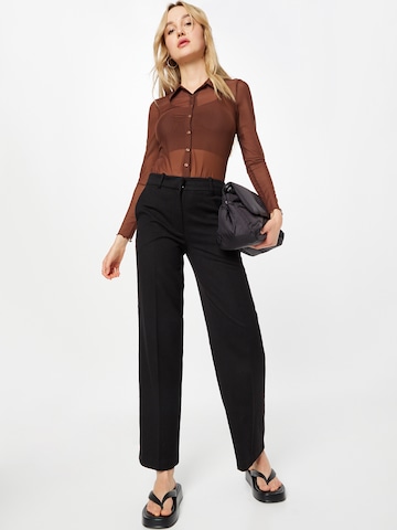 WEEKDAY Regular Pleated Pants in Black