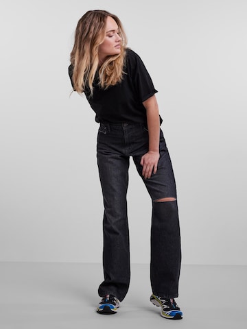 PIECES Regular Jeans 'Elan' in Zwart