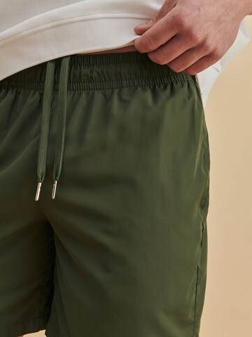 regular Pantaloni 'Dante' di DAN FOX APPAREL in verde