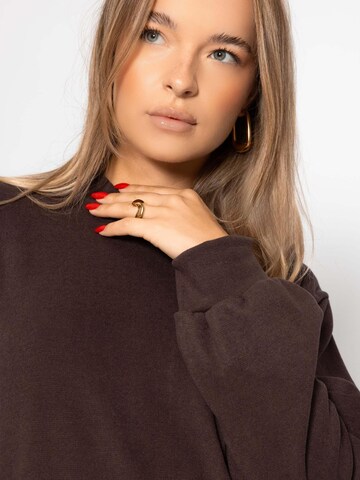 SASSYCLASSY Kleid‌‌‌‌‌ in Braun