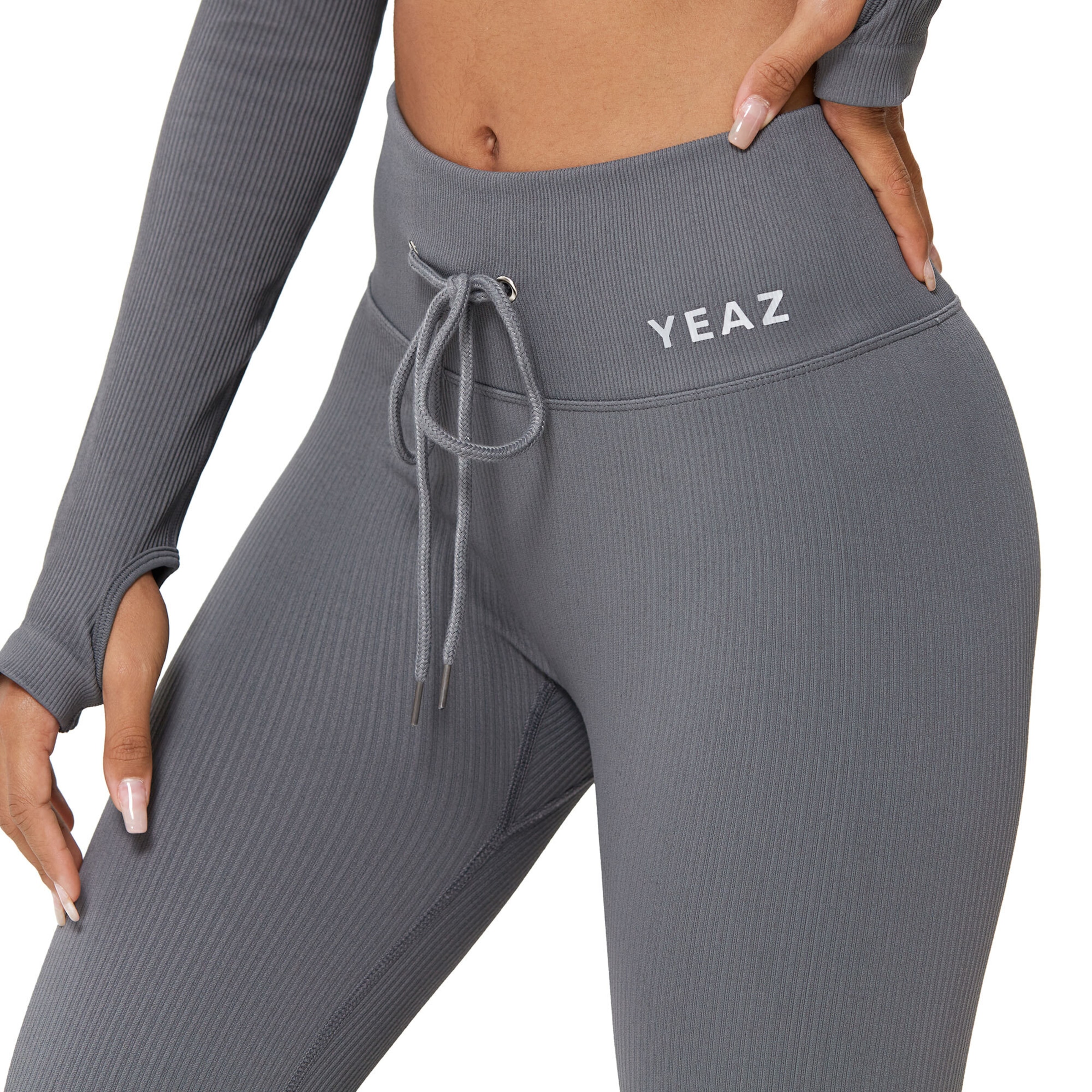 Skinny Pantalon de sport 'Runway' YEAZ en gris