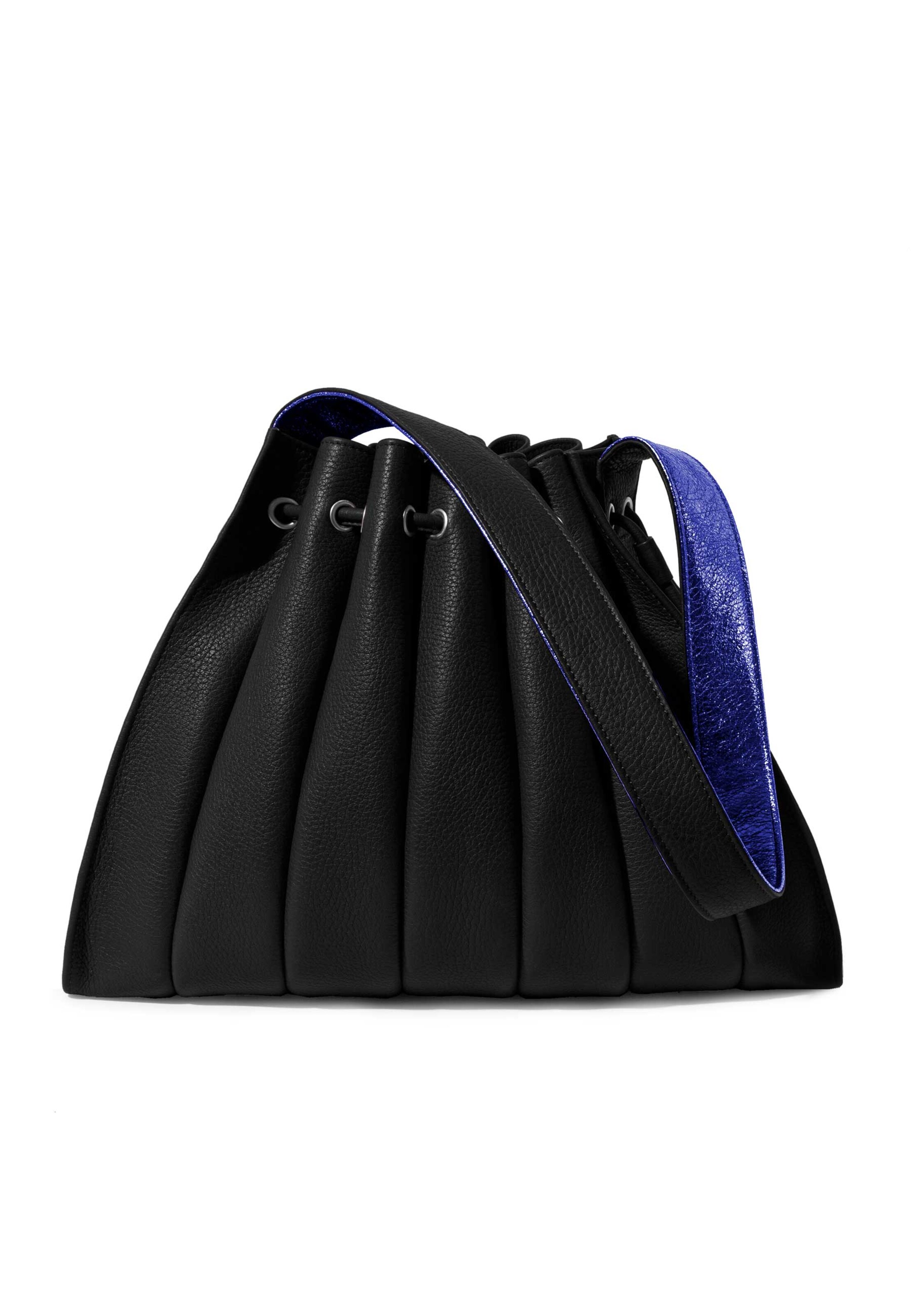 Gretchen Pouch 'Fan' in Black