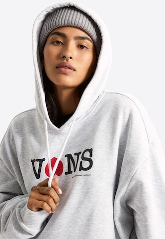 VANS Sweatshirt 'Souvenir' in Grijs