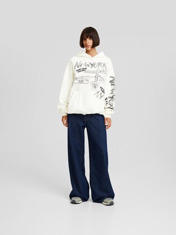 Sweat-shirt Bershka en blanc