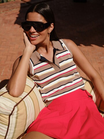 Next - Falda en rojo
