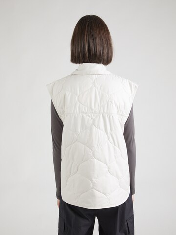 Gilet 'ESSENTIAL' Nike Sportswear en beige