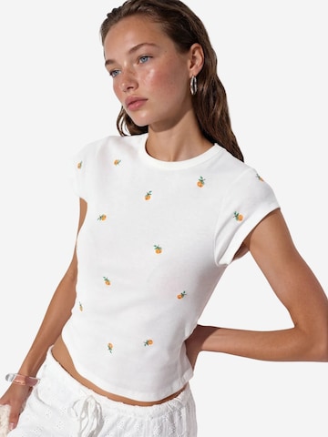 BusemMajica 'T-Shirts' - bijela boja: prednji dio