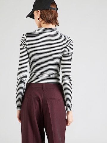 ABOUT YOUBodi majica 'Matthea' - crna boja