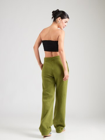 ADIDAS ORIGINALS Широкий Штаны в Зеленый