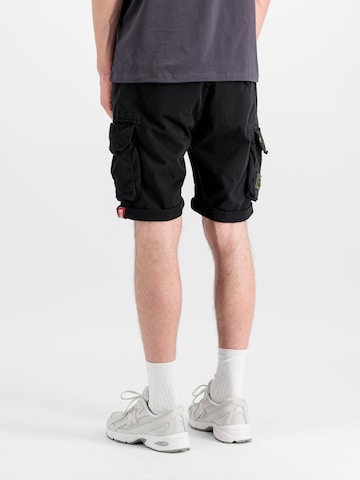 ALPHA INDUSTRIES Slimfit Παντελόνι cargo σε μαύρο