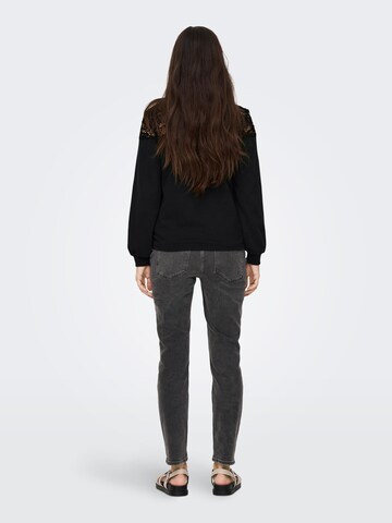 Only Maternity Sweatshirt 'CATALINA' in Zwart