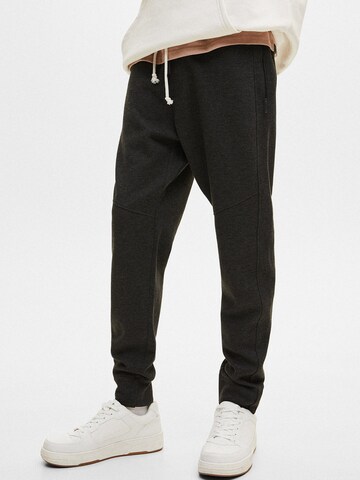 Tapered Pantaloni de la Pull&Bear pe gri