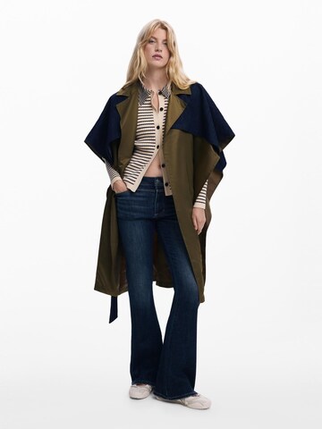Desigual Cape in Green