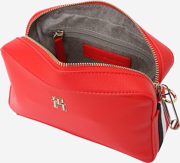 TOMMY HILFIGER Crossbody bag 'Essential' in Red