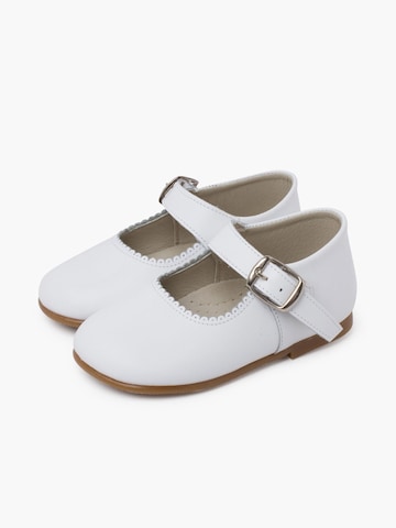 Pisamonas - Bailarina en blanco