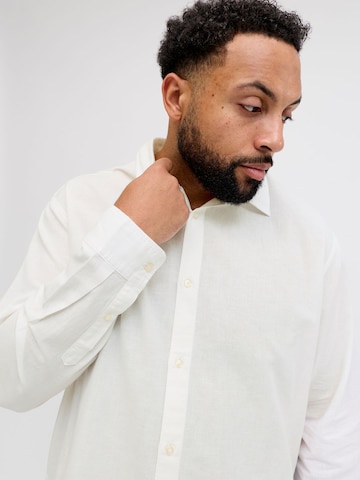 Jack & Jones Plus Средняя посадка Рубашка 'JJEBreeze' в Белый