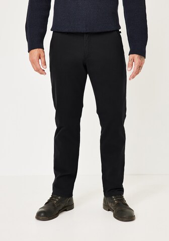 REDPOINT Slim fit Chino Pants in Black: front