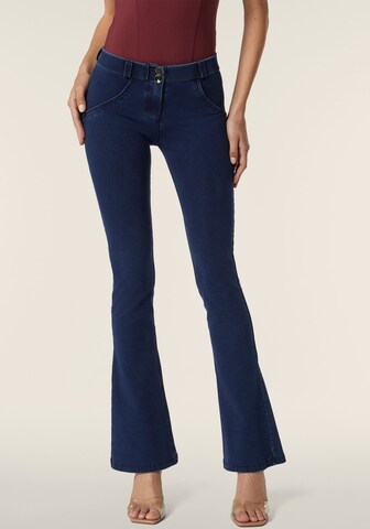 Freddy Flared Jeggings in Blue: front