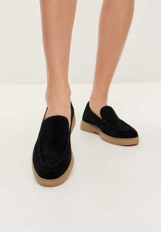 Chaussure basse CESARE GASPARI en noir