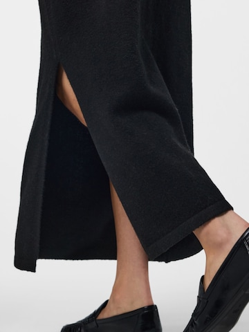 PIECES - Falda 'SALLY' en negro