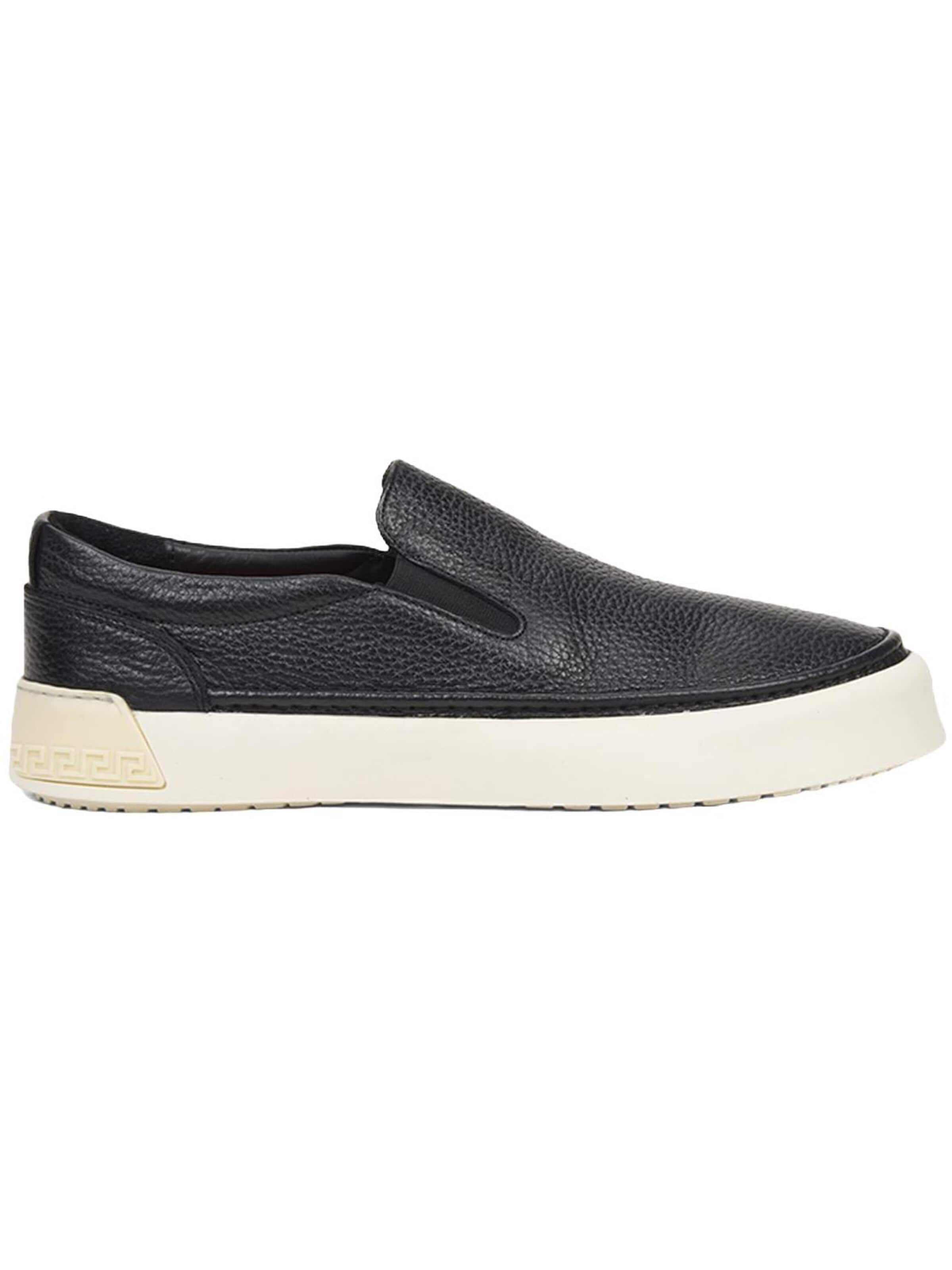 Chaussure basse 'Beleg' Desa en noir