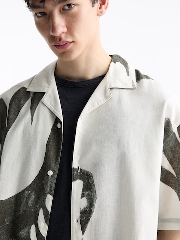 Comfort fit Camicia di Pull&Bear in bianco