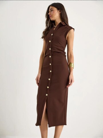 Robe Bianco Lucci en marron