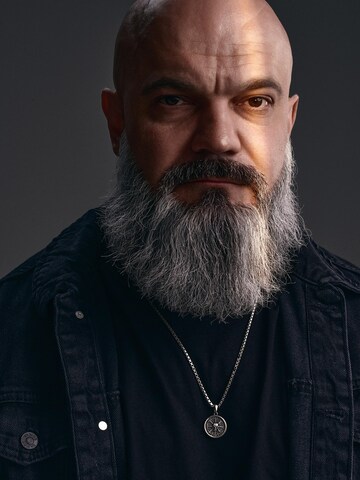 Pendentif 'VEGVISIR WITH SKULL' REYTEL en argent