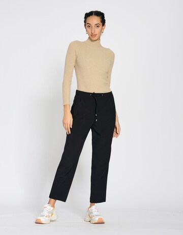 Gang Loosefit Hose '94Ava' in Schwarz