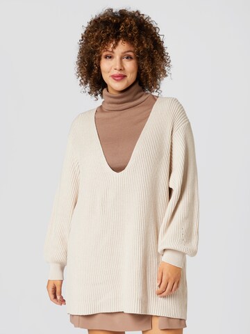 A LOT LESS Sweater 'Emmy' in Beige