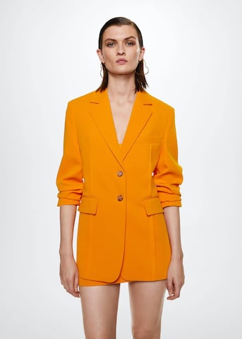 Blazer 'Pleat' di MANGO in arancione: frontale