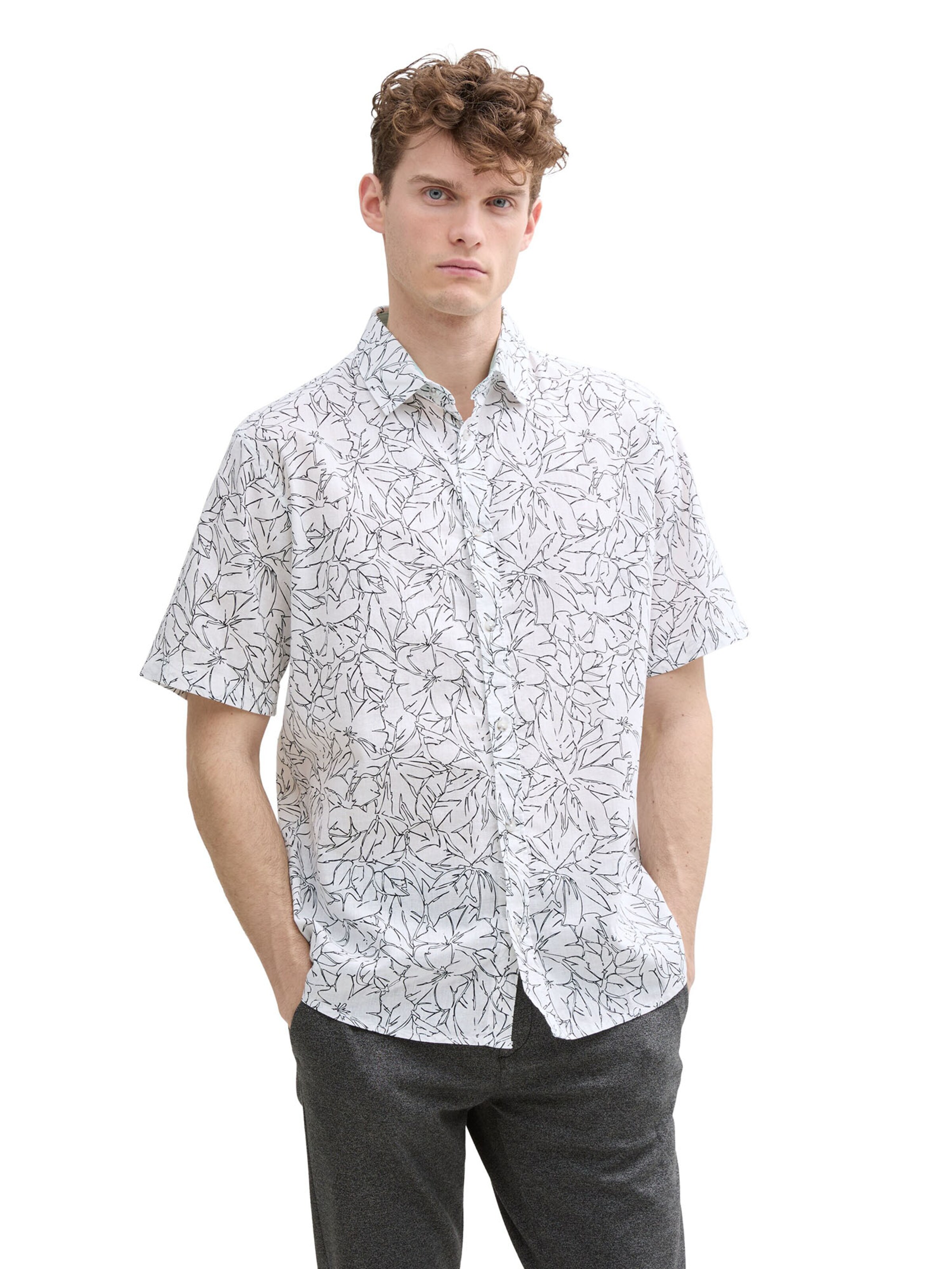 Coupe regular Chemise TOM TAILOR en blanc : devant