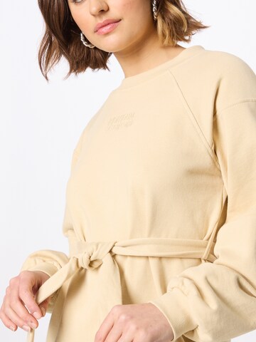River Island Kleid in Beige